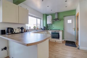 Kitchen/Diner- click for photo gallery